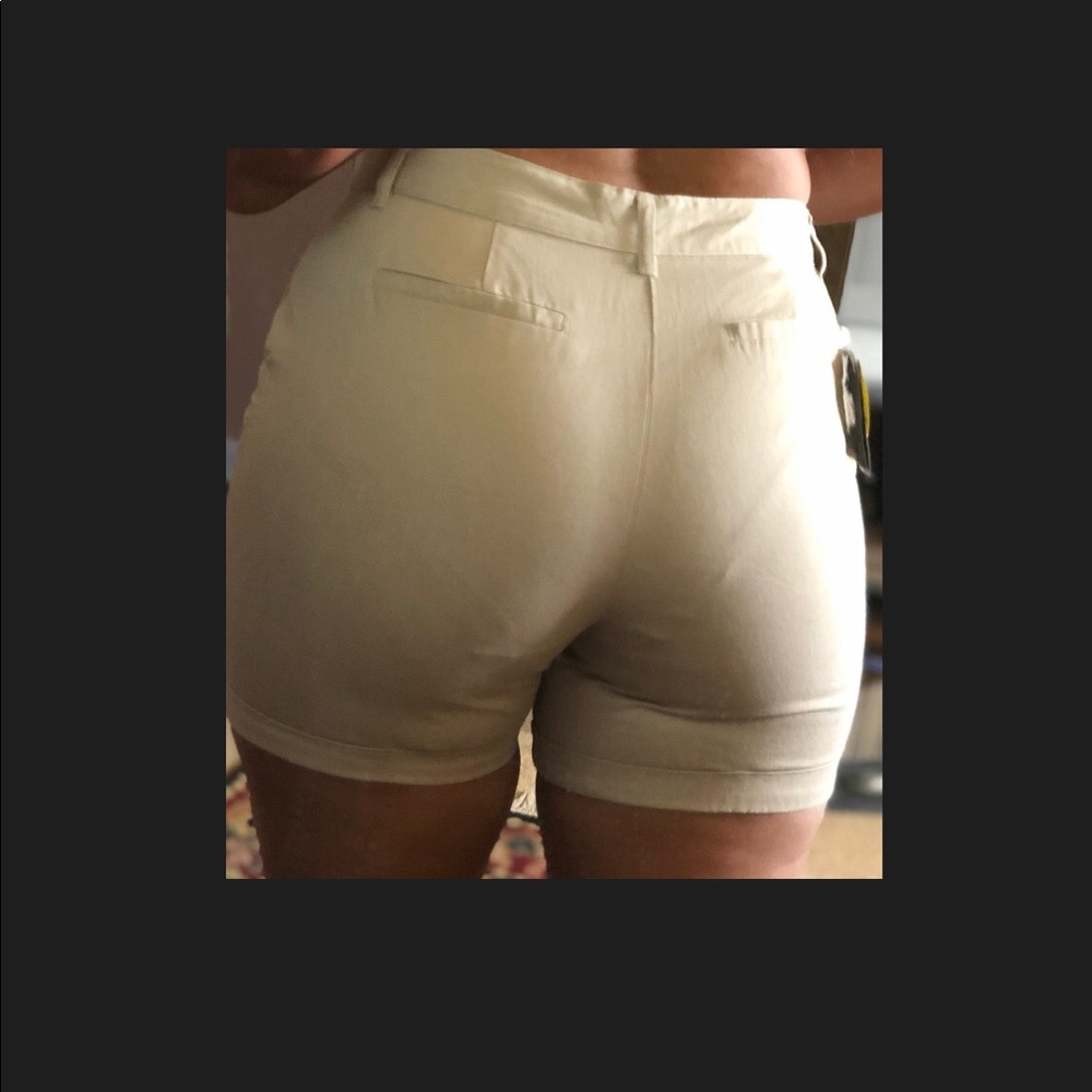 Shorts - Picture 2 of 4